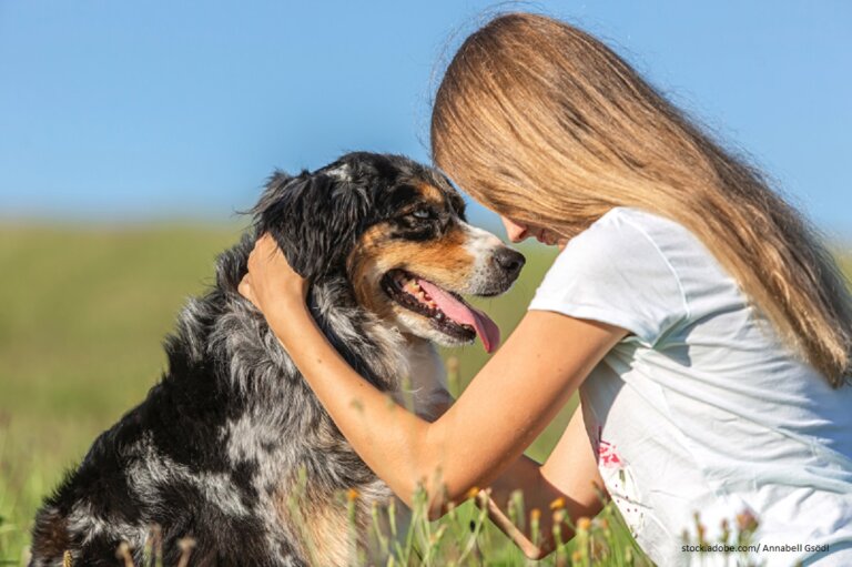 Frau mit Hund