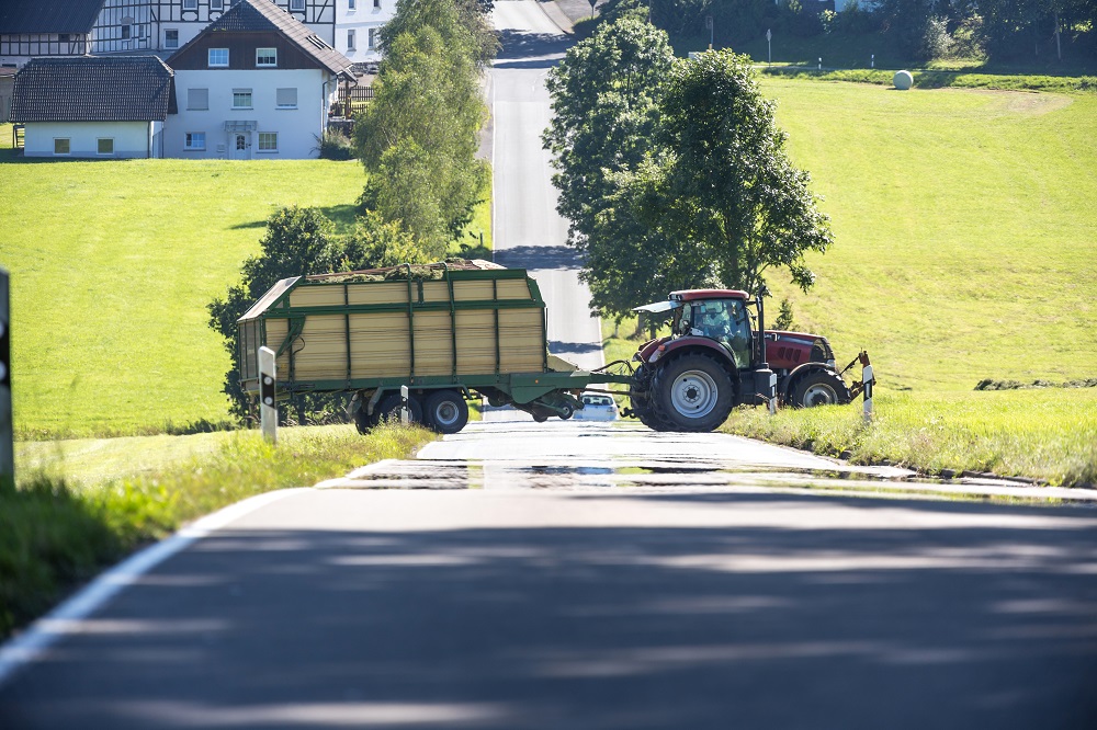 Tranktor mit Anhänger